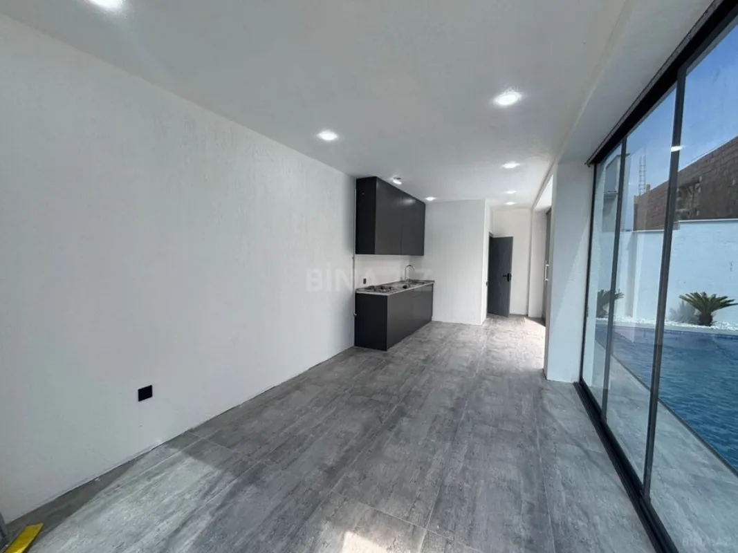 Satılır 4 otaqlı həyət evi 175 m²