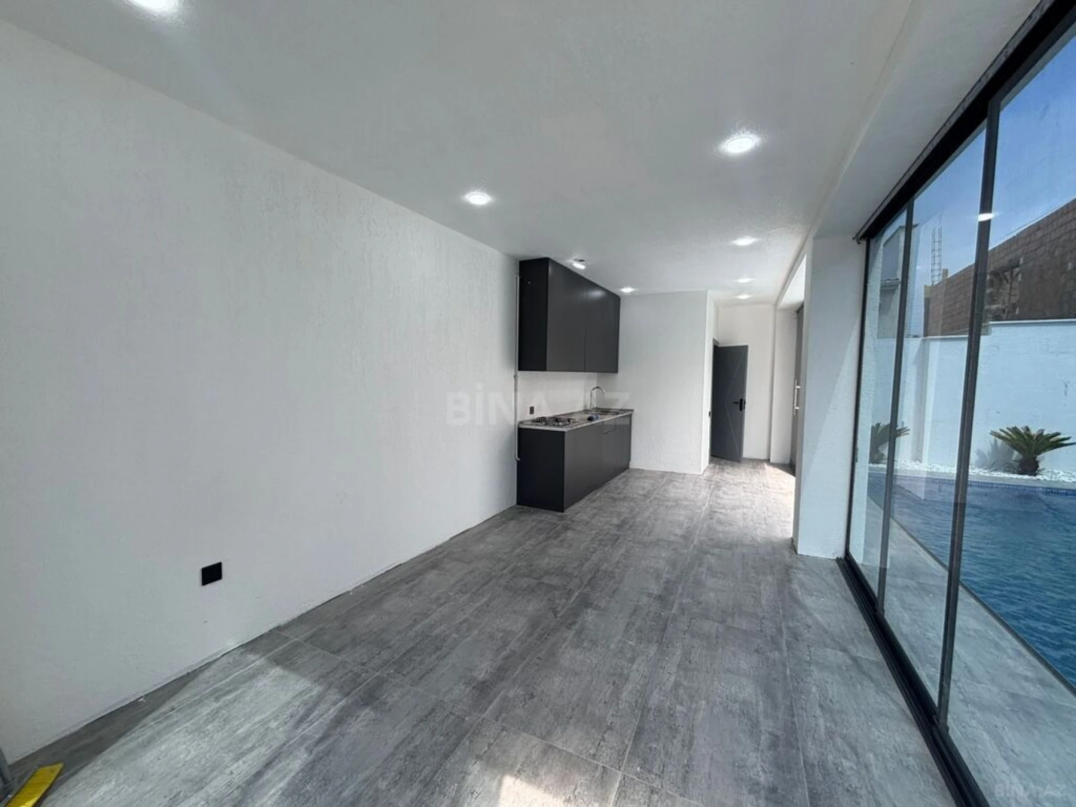 Satılır 4 otaqlı həyət evi 175 m²