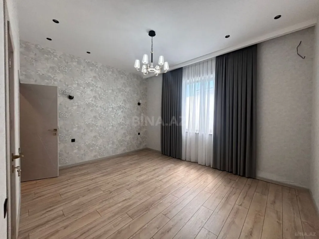 Satılır 4 otaqlı həyət evi 175 m²