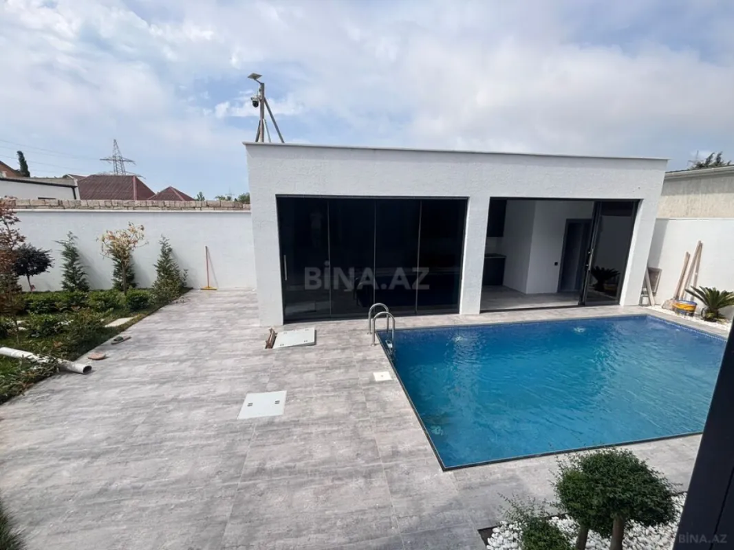 Satılır 4 otaqlı həyət evi 175 m²