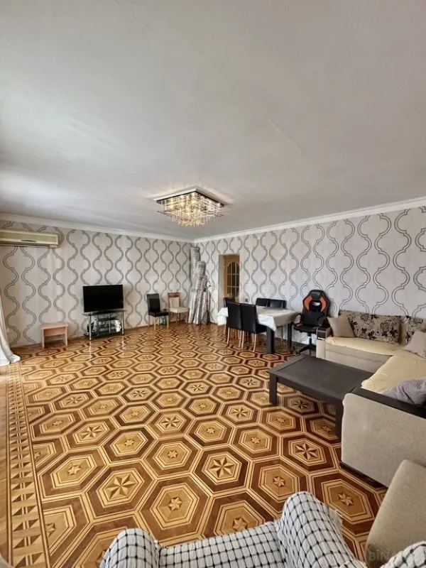 Satılır 3 otaqlı mənzil 100 m²