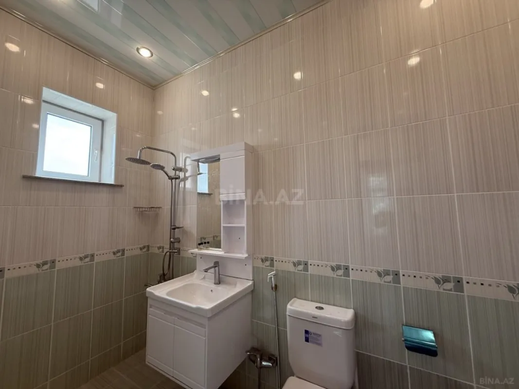 Satılır 8 otaqlı həyət evi 280 m²