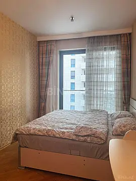 Satılır 4 otaqlı mənzil 175 m²