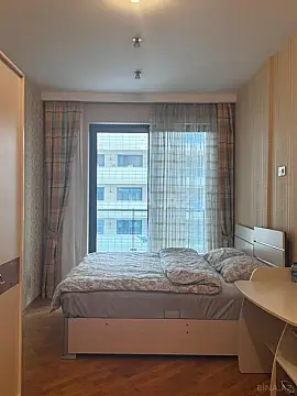 Satılır 4 otaqlı mənzil 175 m²