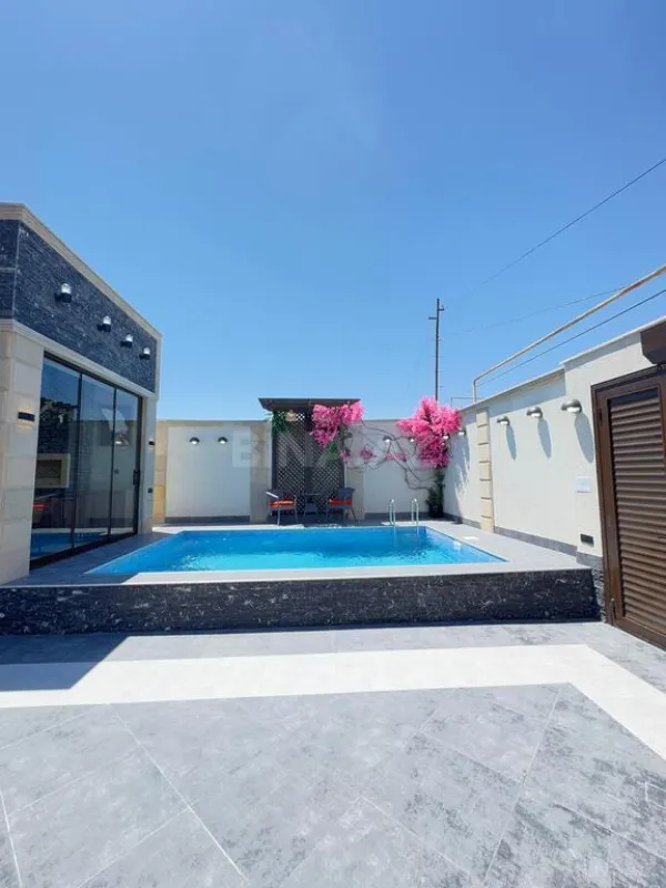 Satılır 4 otaqlı həyət evi 160 m²