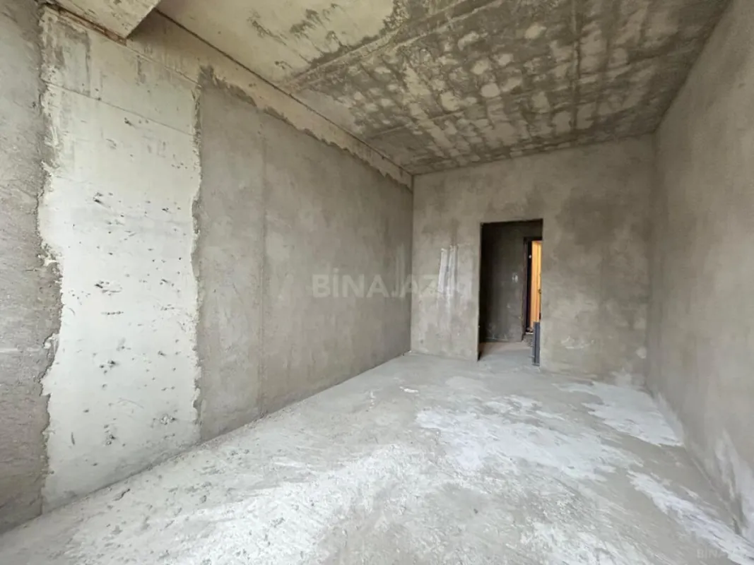 Satılır 2 otaqlı mənzil 76 m²
