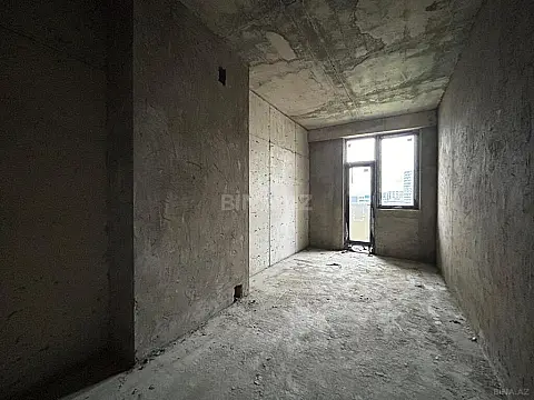 Satılır 2 otaqlı mənzil 76 m²