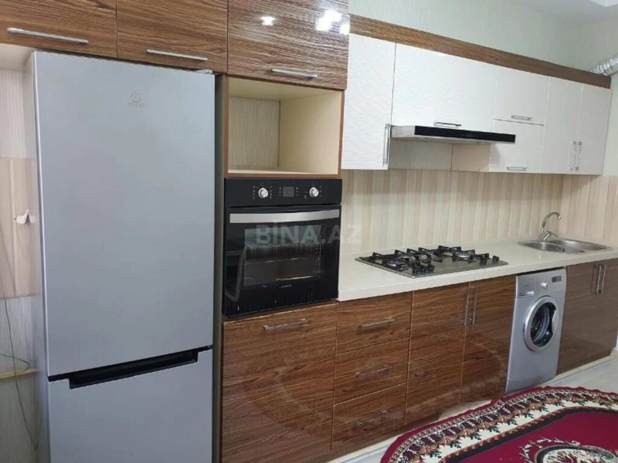 Satılır 3 otaqlı mənzil 123 m²