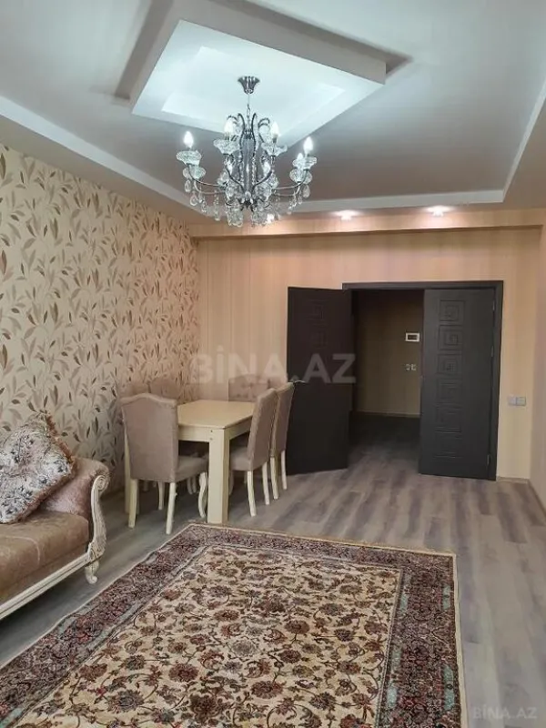 Satılır 3 otaqlı mənzil 123 m²