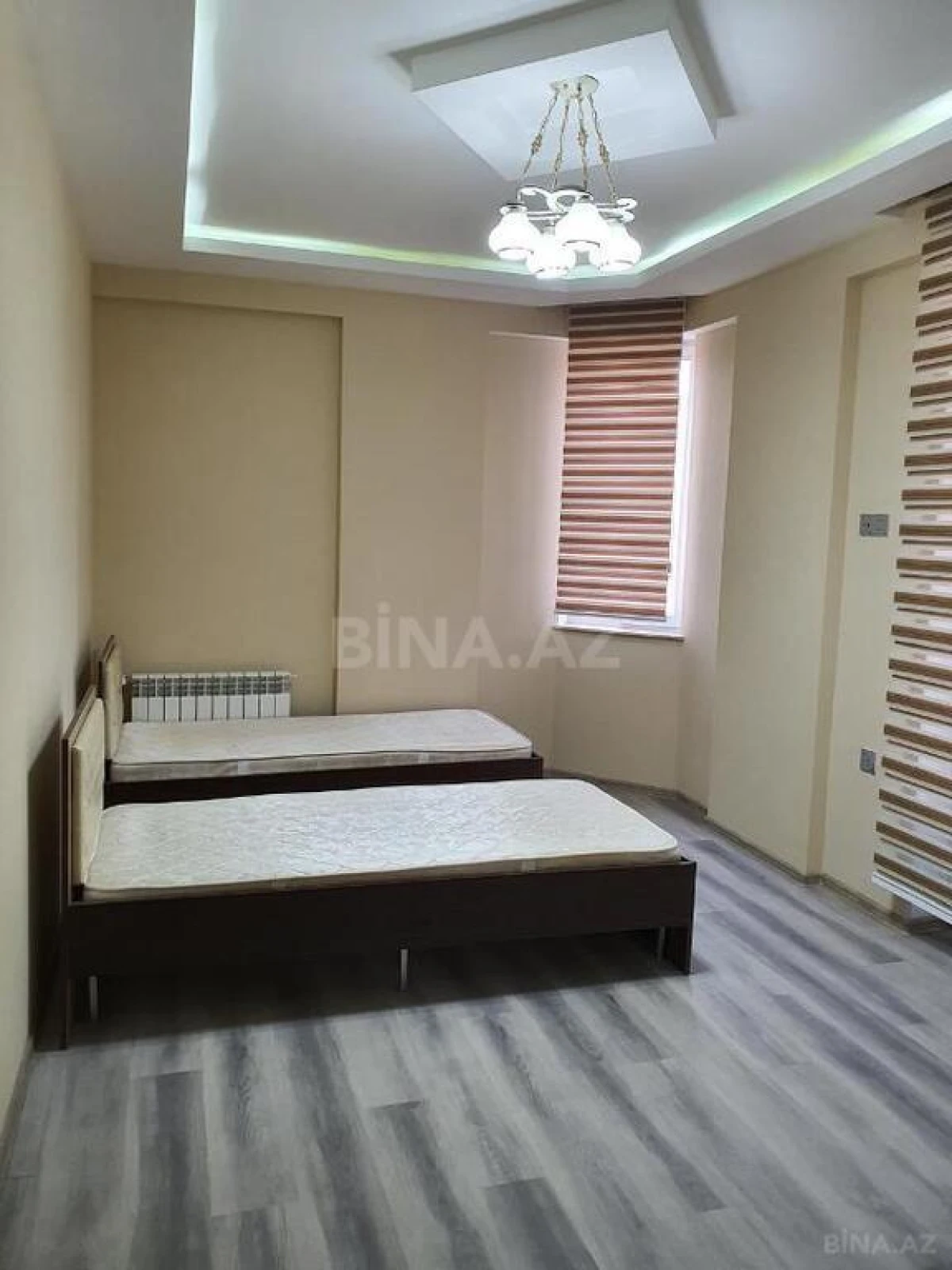 Satılır 3 otaqlı mənzil 123 m²