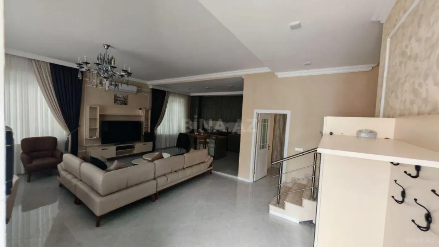 Kirayə verilir 5 otaqlı həyət evi 250 m²