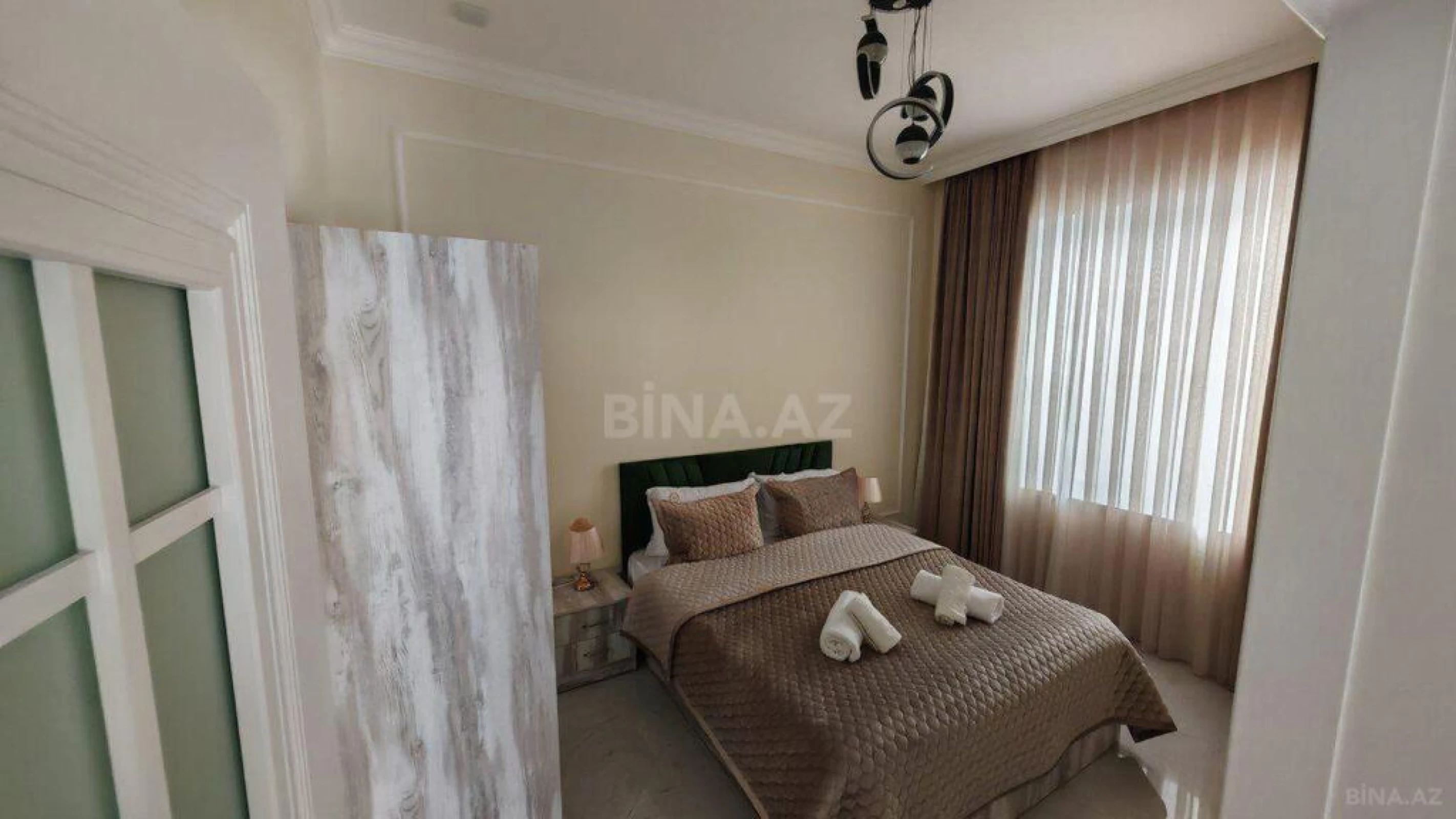Kirayə verilir 5 otaqlı həyət evi 250 m²