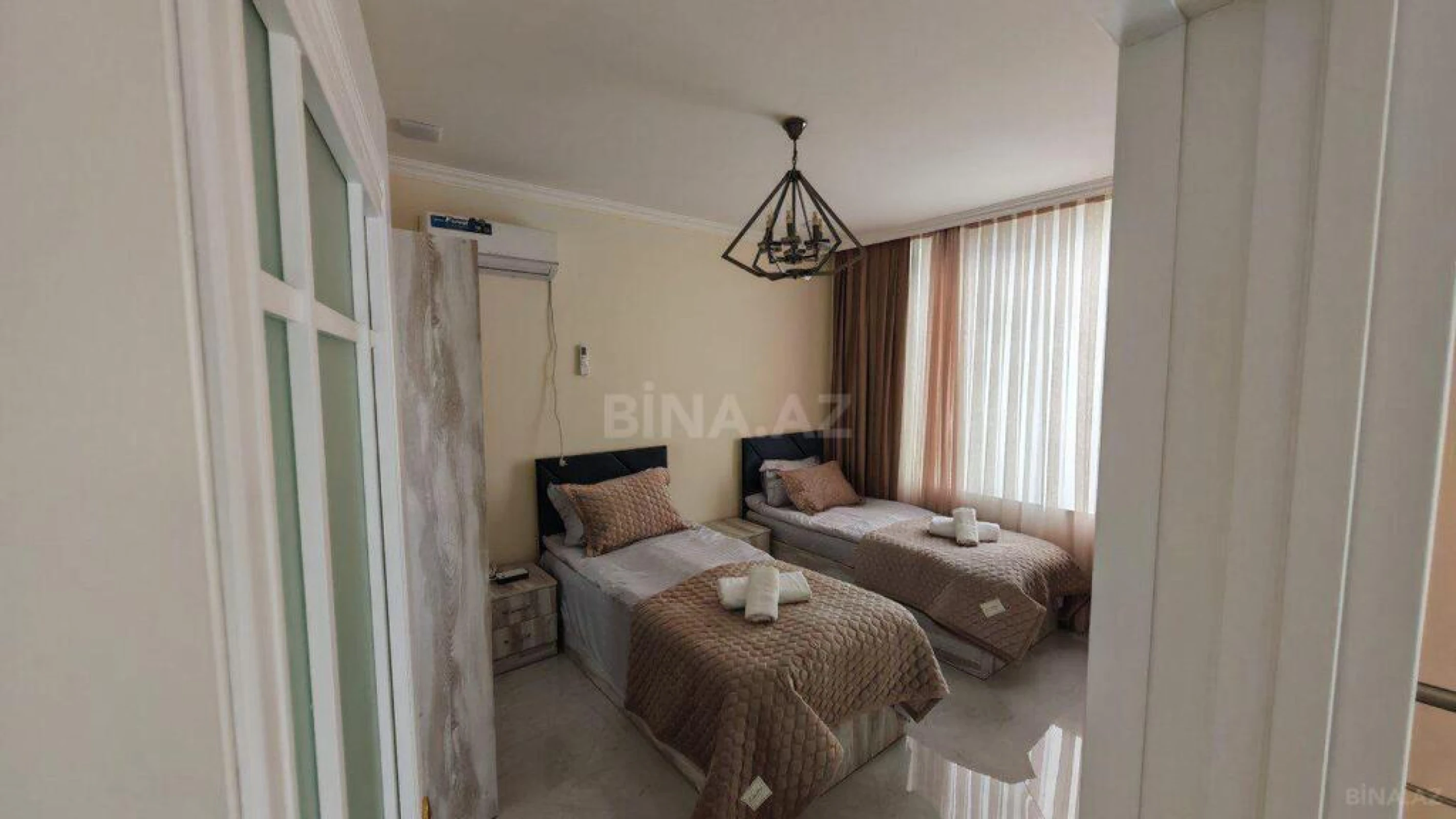 Kirayə verilir 5 otaqlı həyət evi 250 m²