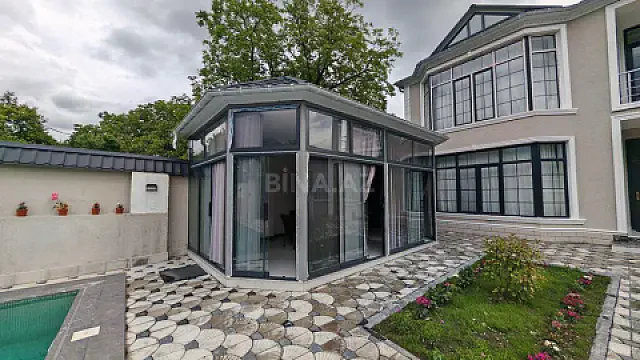 Kirayə verilir 5 otaqlı həyət evi 250 m²