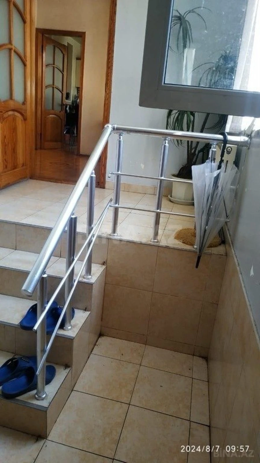 Satılır 5 otaqlı həyət evi 195.6 m²