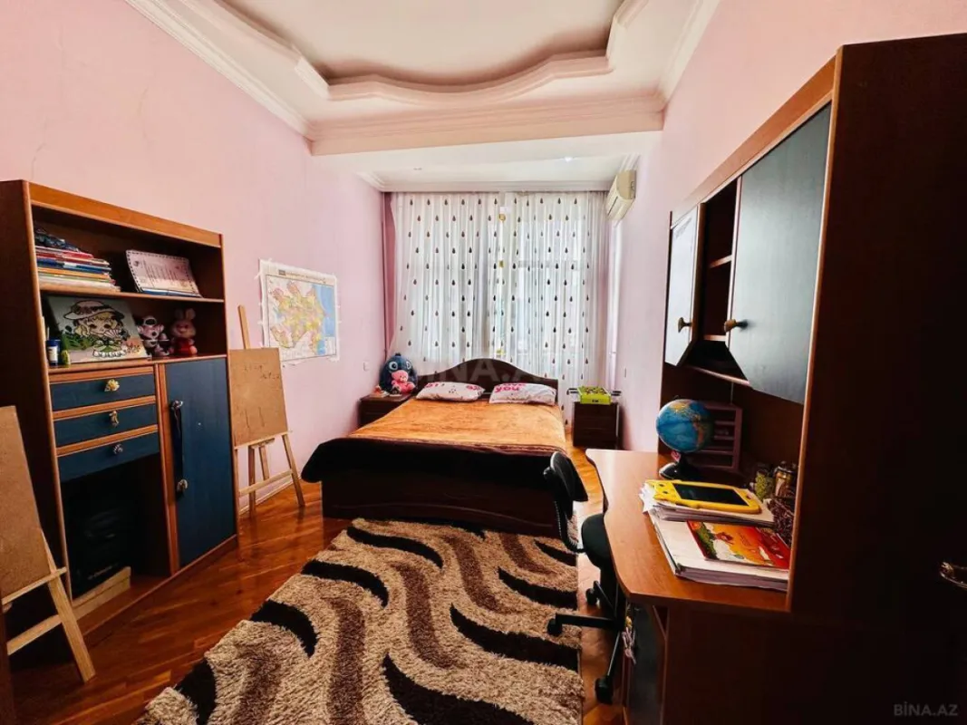 Satılır 3 otaqlı mənzil 120 m²