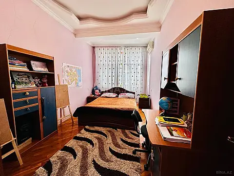 Satılır 3 otaqlı mənzil 120 m²
