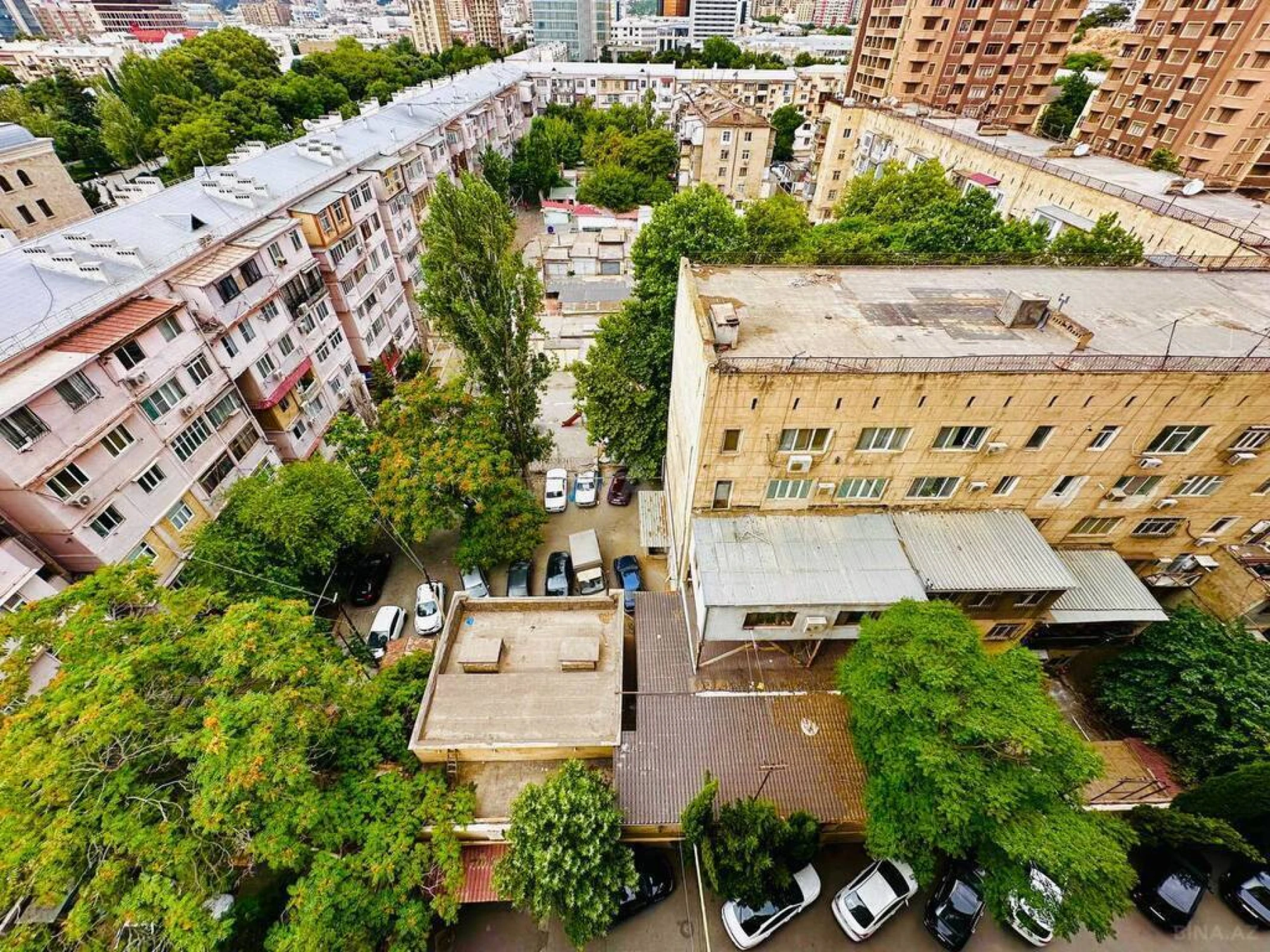 Satılır 3 otaqlı mənzil 120 m²