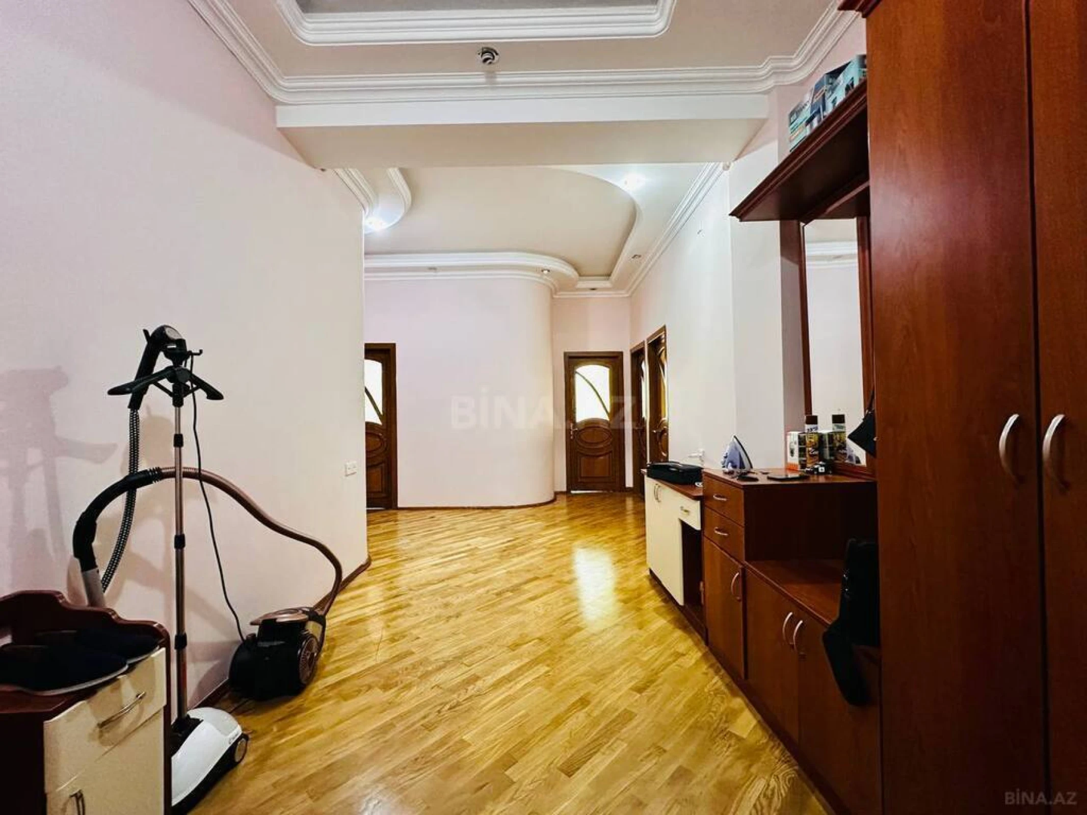 Satılır 3 otaqlı mənzil 120 m²