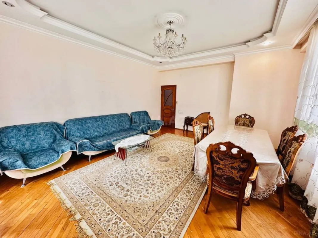 Satılır 3 otaqlı mənzil 120 m²