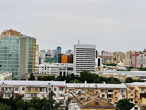 Satılır 3 otaqlı mənzil 120 m²