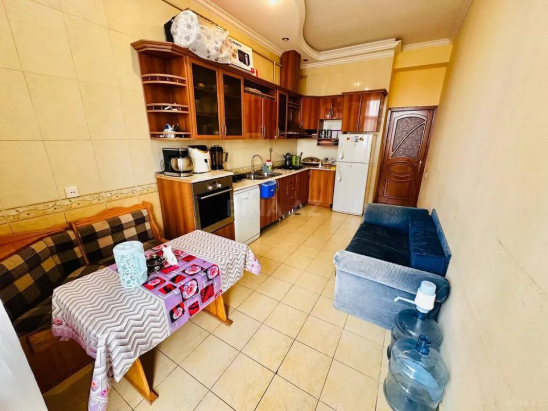 Satılır 3 otaqlı mənzil 120 m²