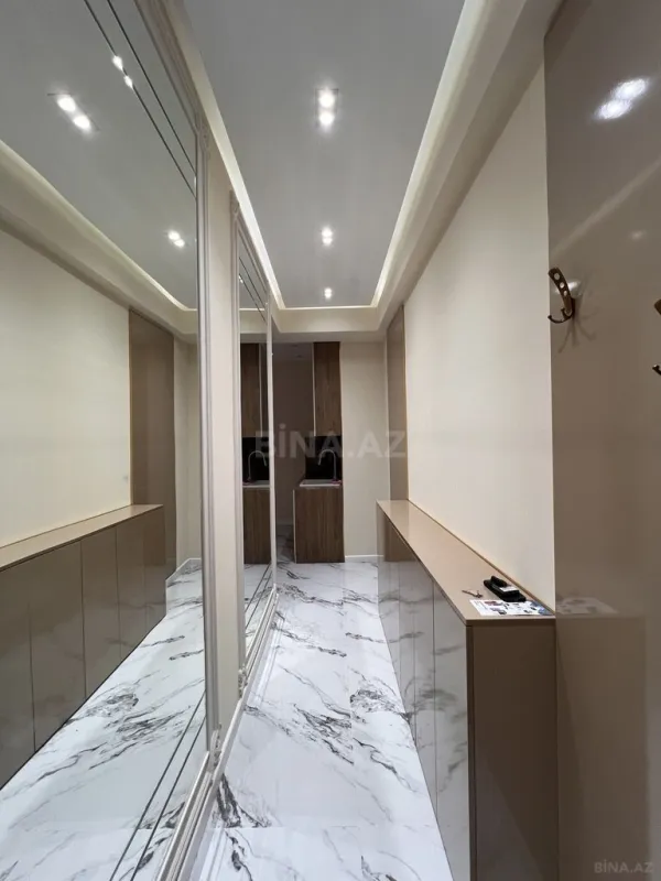 Satılır 2 otaqlı mənzil 65 m²