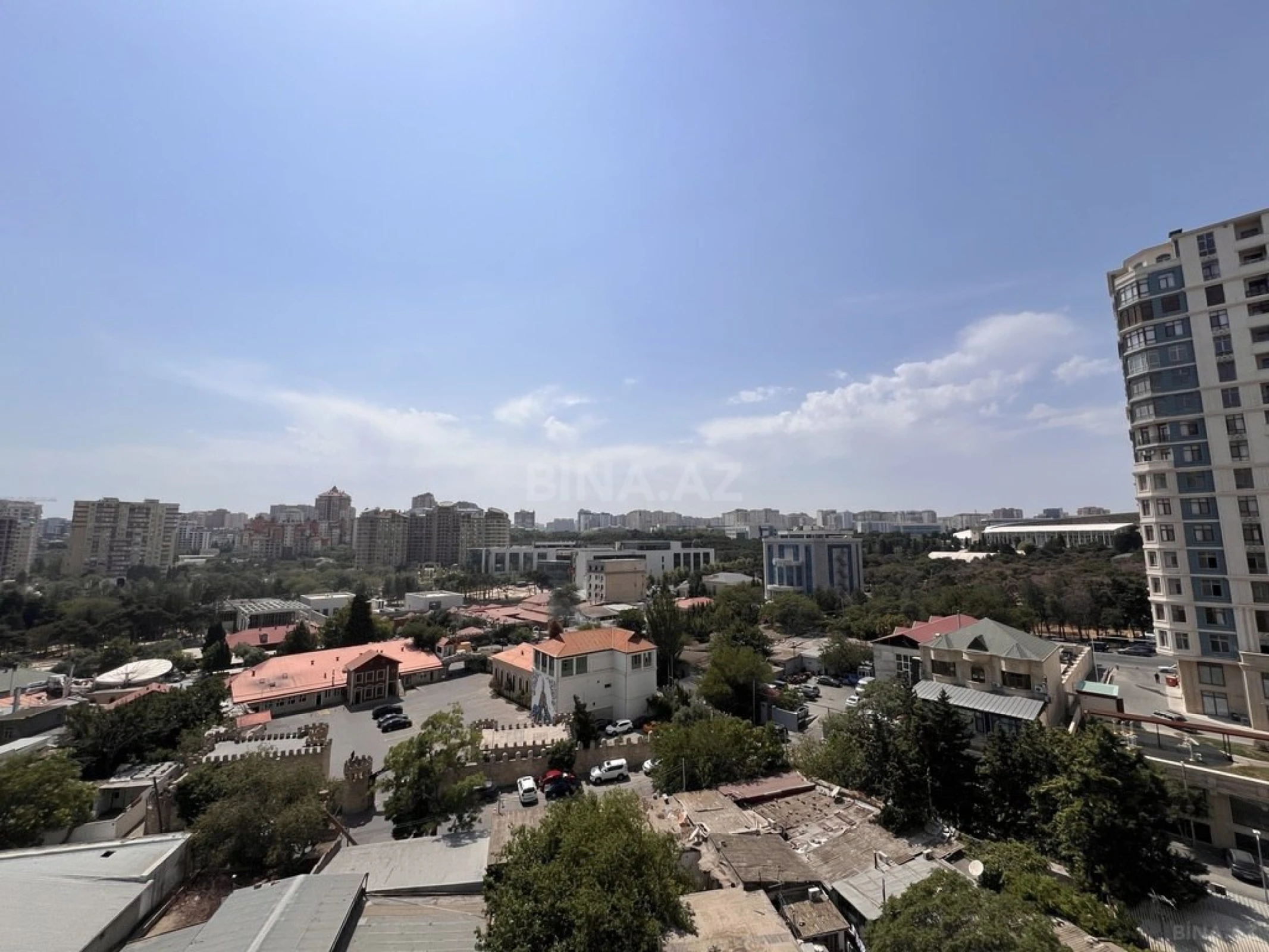 Satılır 2 otaqlı mənzil 65 m²