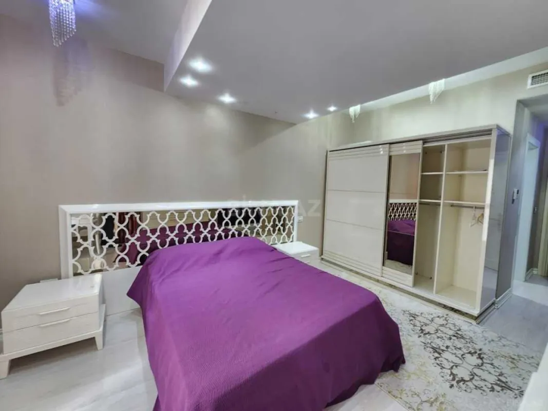 Kirayə verilir 4 otaqlı mənzil 180 m²