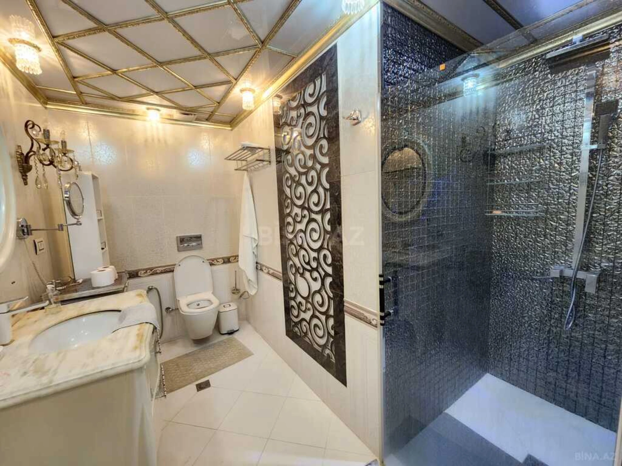 Kirayə verilir 4 otaqlı mənzil 180 m²