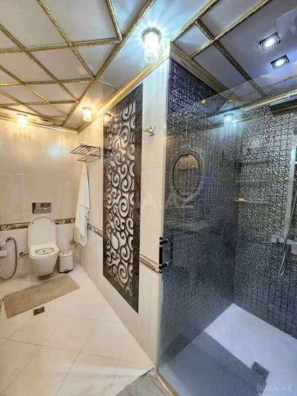 Kirayə verilir 4 otaqlı mənzil 180 m²