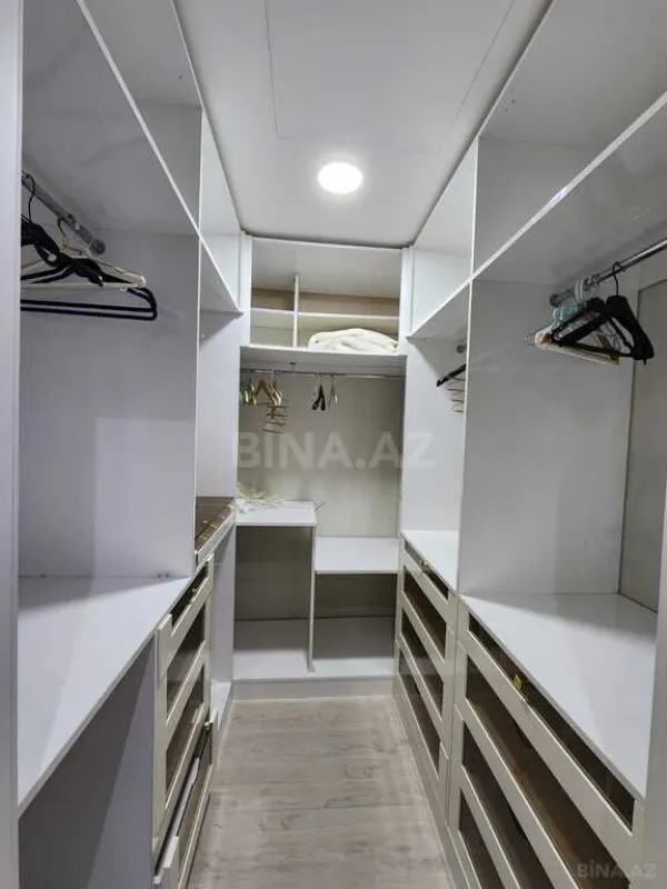 Kirayə verilir 4 otaqlı mənzil 180 m²