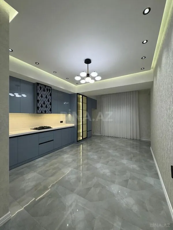 Satılır 4 otaqlı mənzil 168 m²