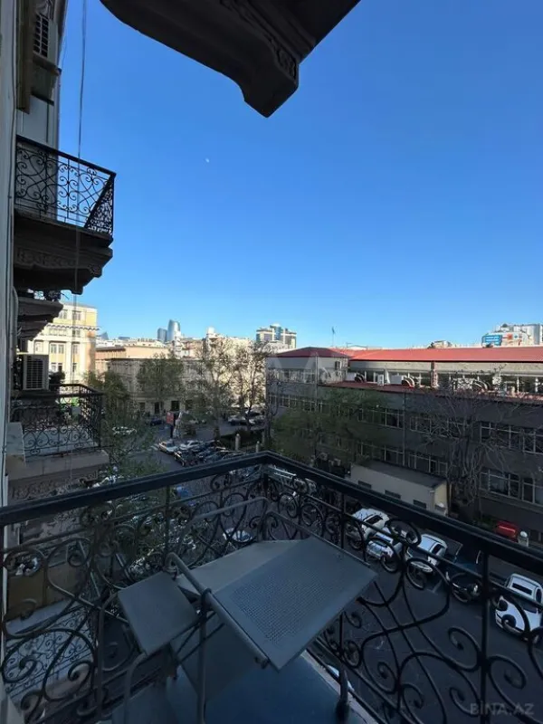 Kirayə verilir 3 otaqlı mənzil 90 m²