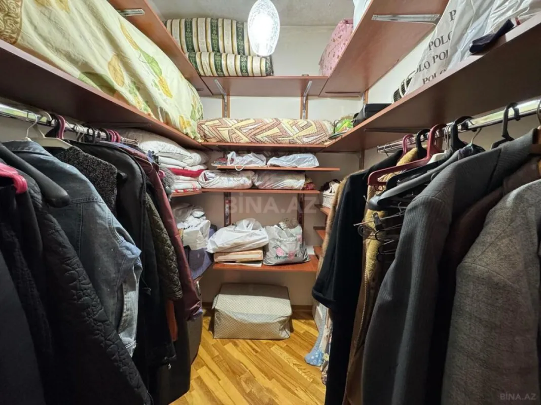 Satılır 7 otaqlı həyət evi 600 m²