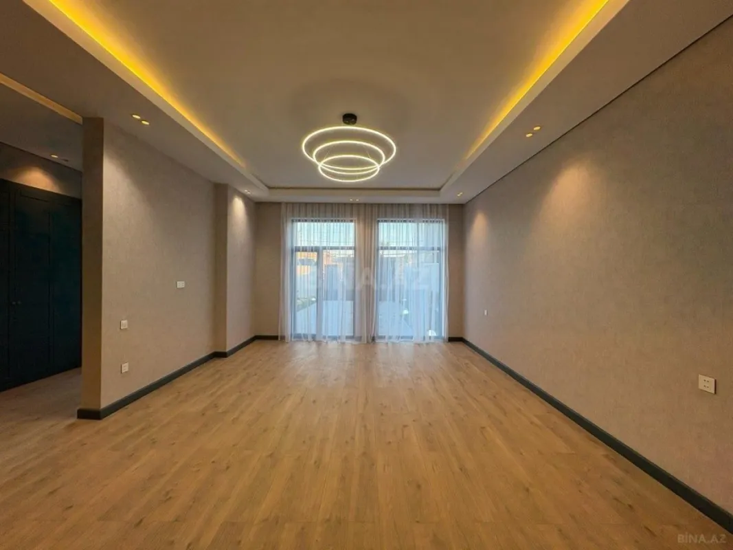 Satılır 4 otaqlı həyət evi 180 m²