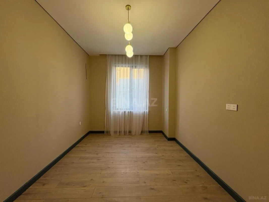 Satılır 4 otaqlı həyət evi 180 m²