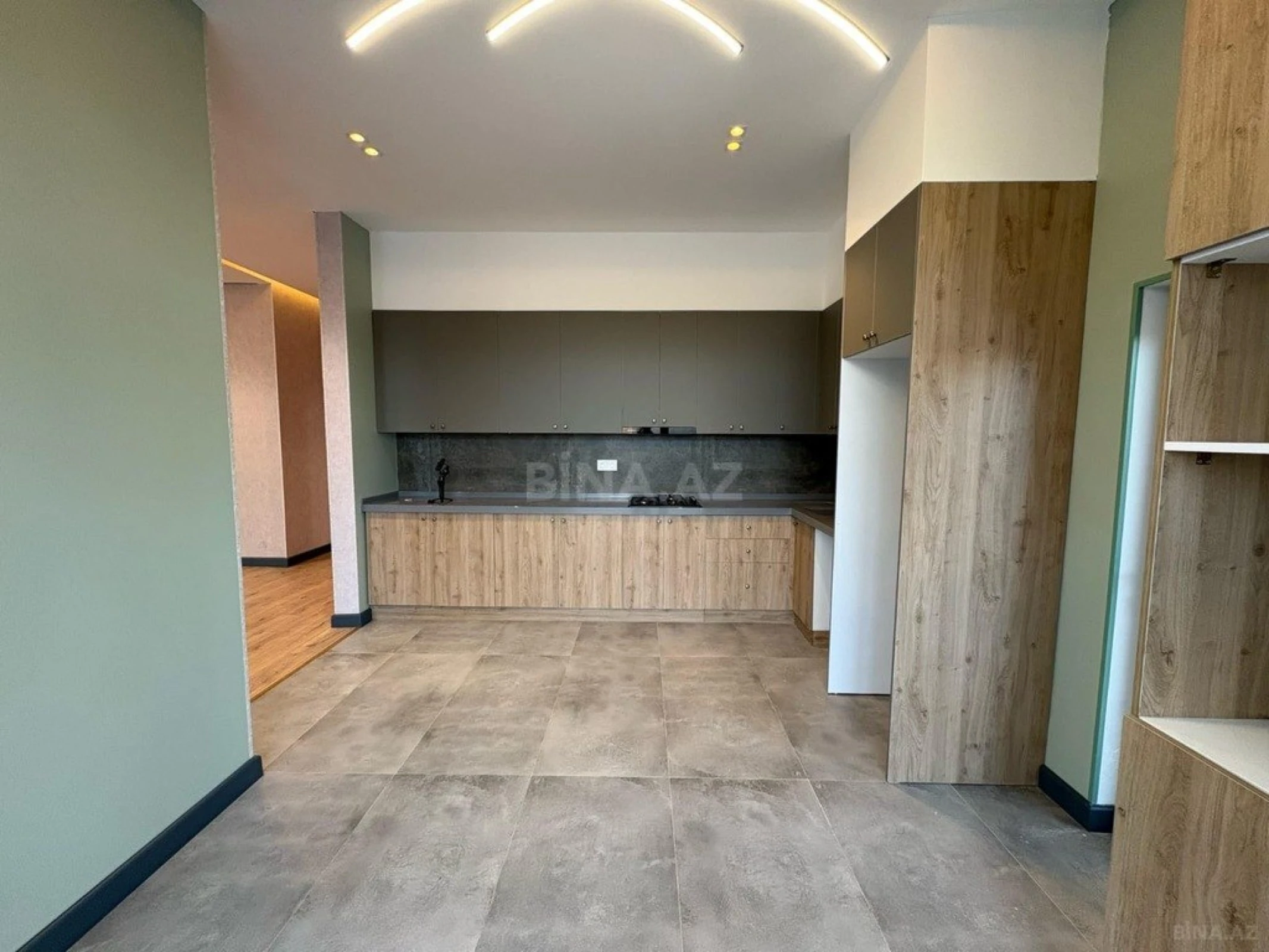 Satılır 4 otaqlı həyət evi 180 m²