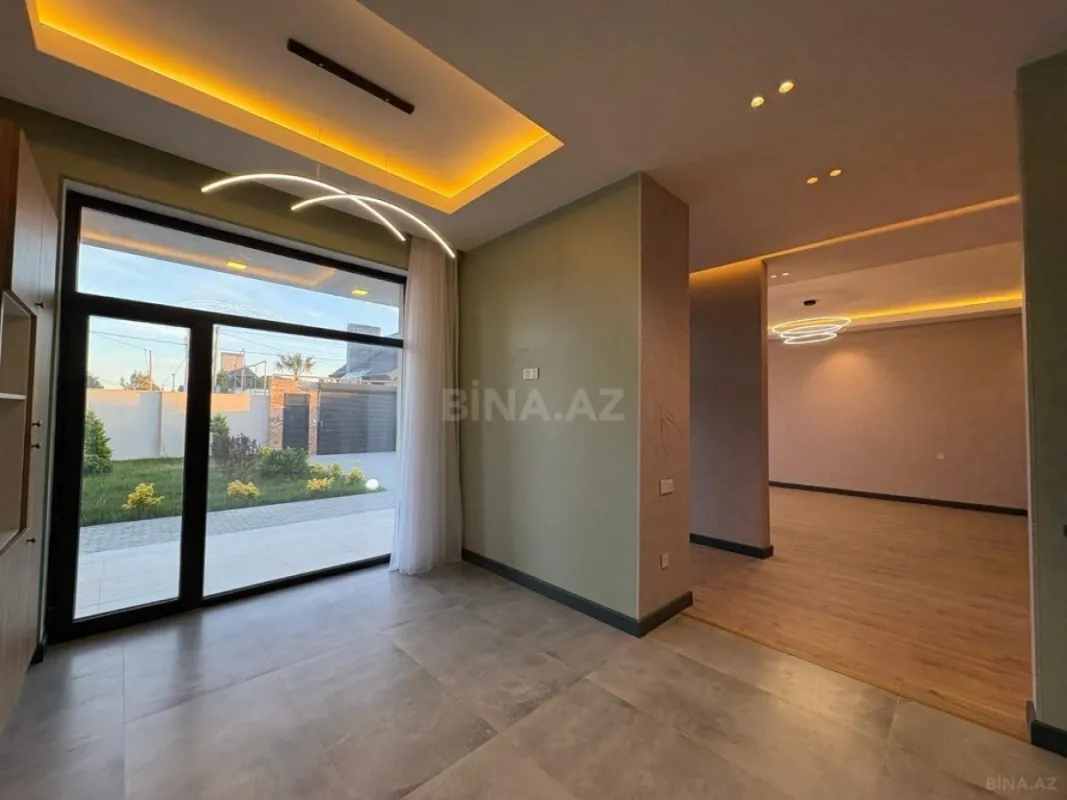 Satılır 4 otaqlı həyət evi 180 m²
