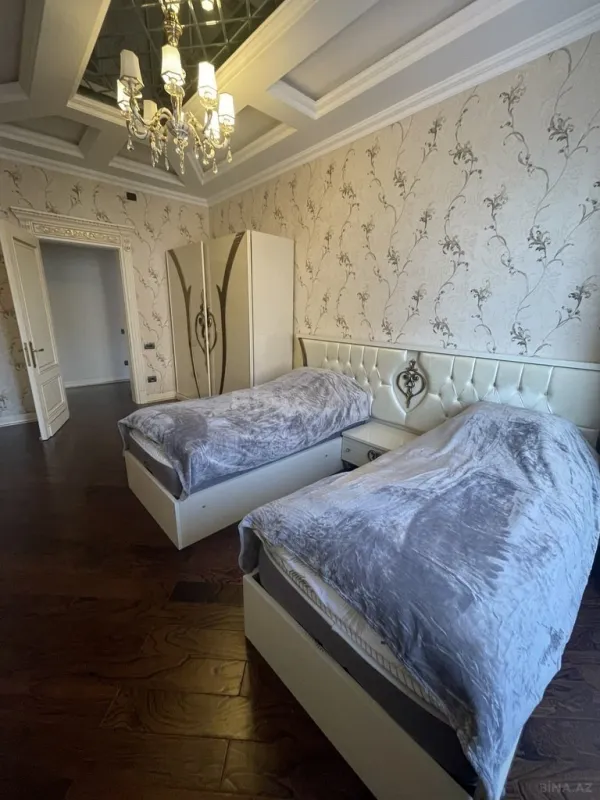 Kirayə verilir 3 otaqlı mənzil 153 m²