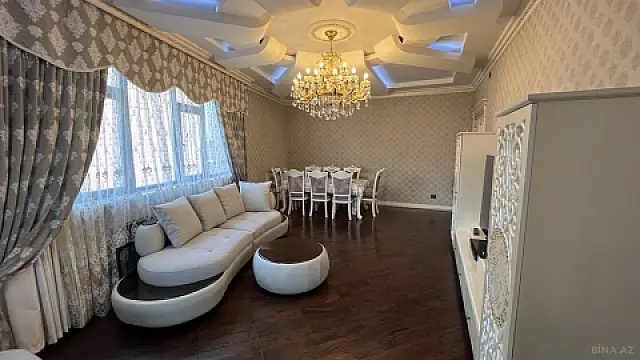 Kirayə verilir 3 otaqlı mənzil 153 m²