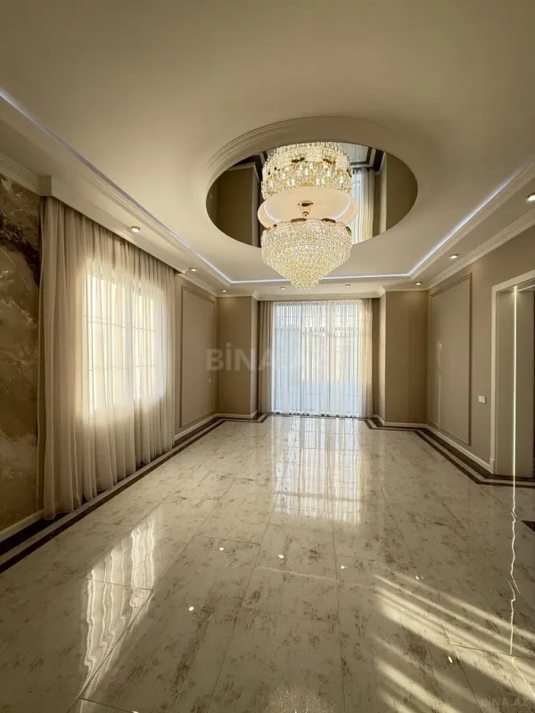 Satılır 6 otaqlı həyət evi 380 m²