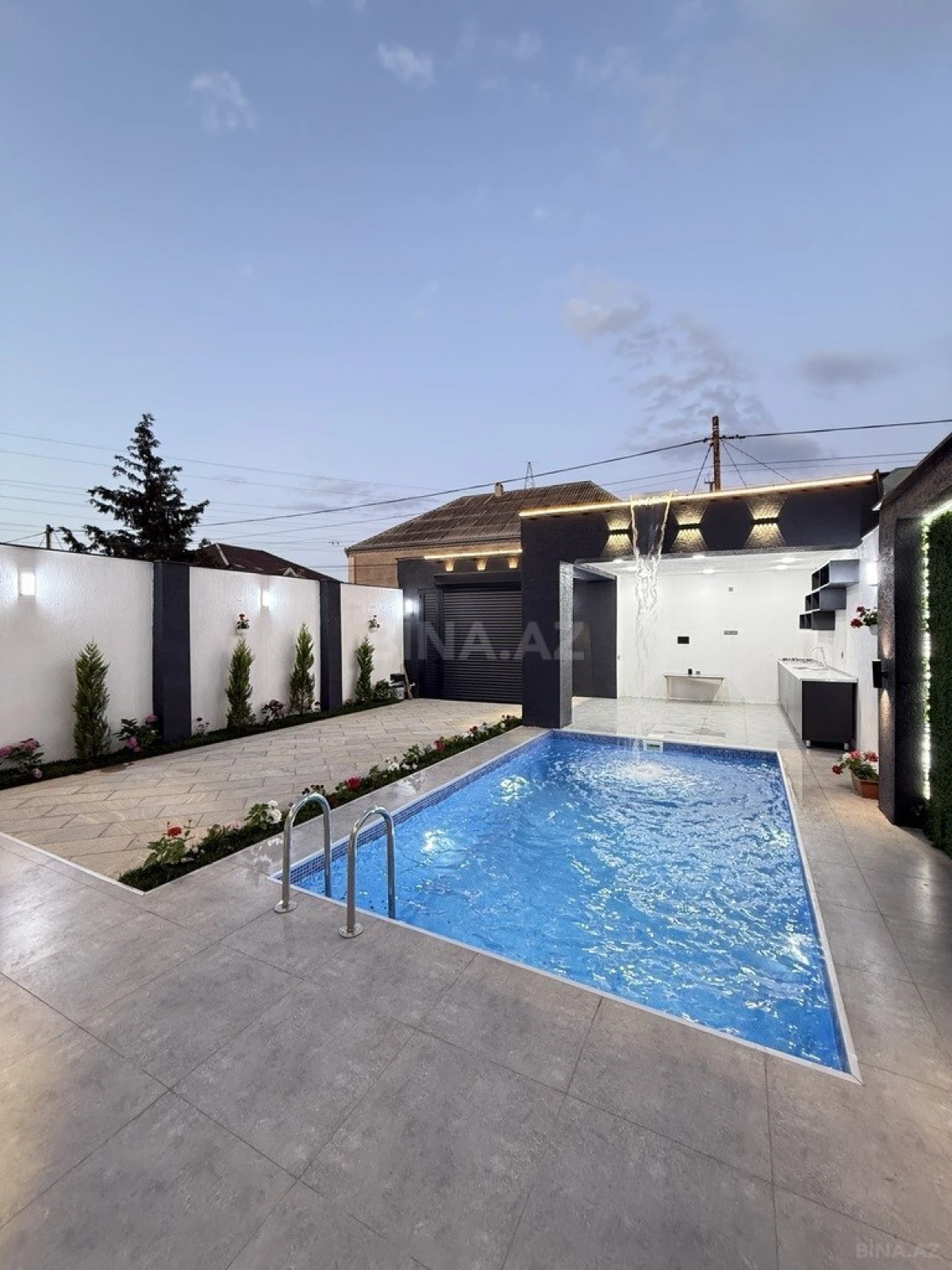 Satılır 4 otaqlı həyət evi 180 m²