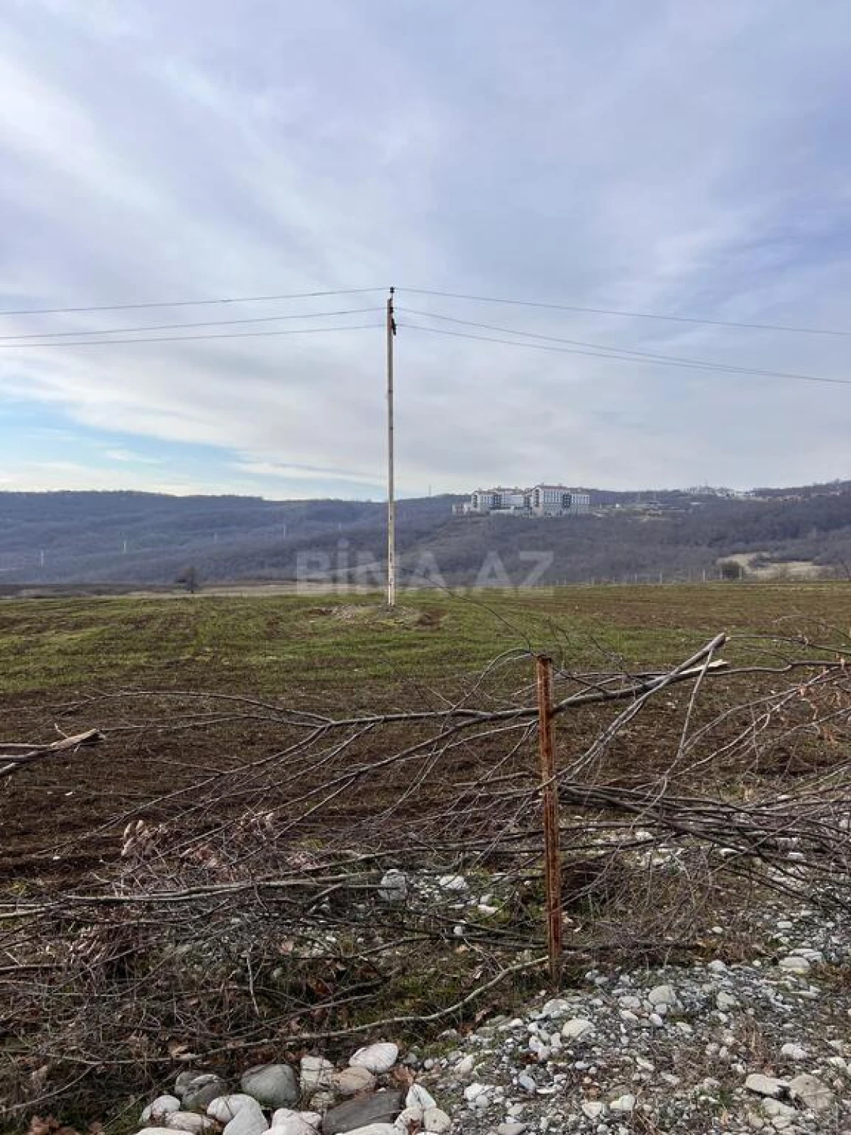 Satılır torpaq sahəsi 142 m²