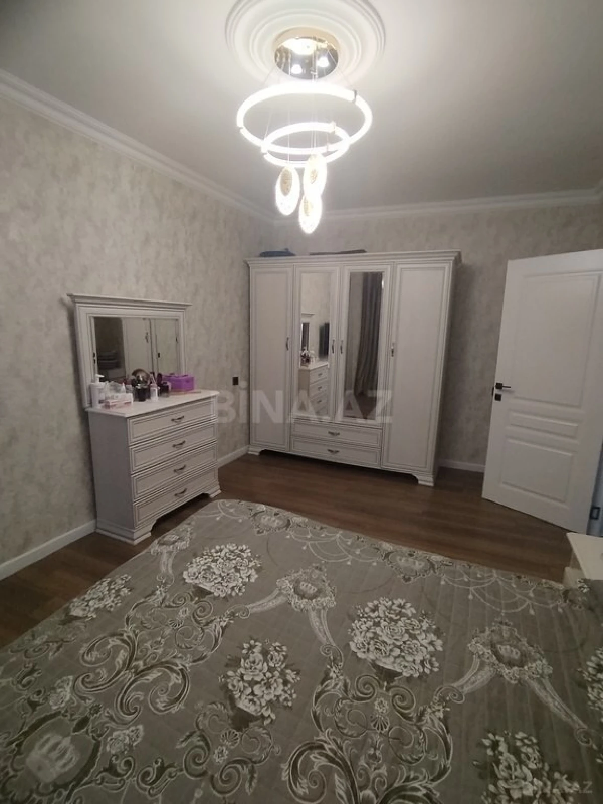Satılır 3 otaqlı mənzil 90 m²