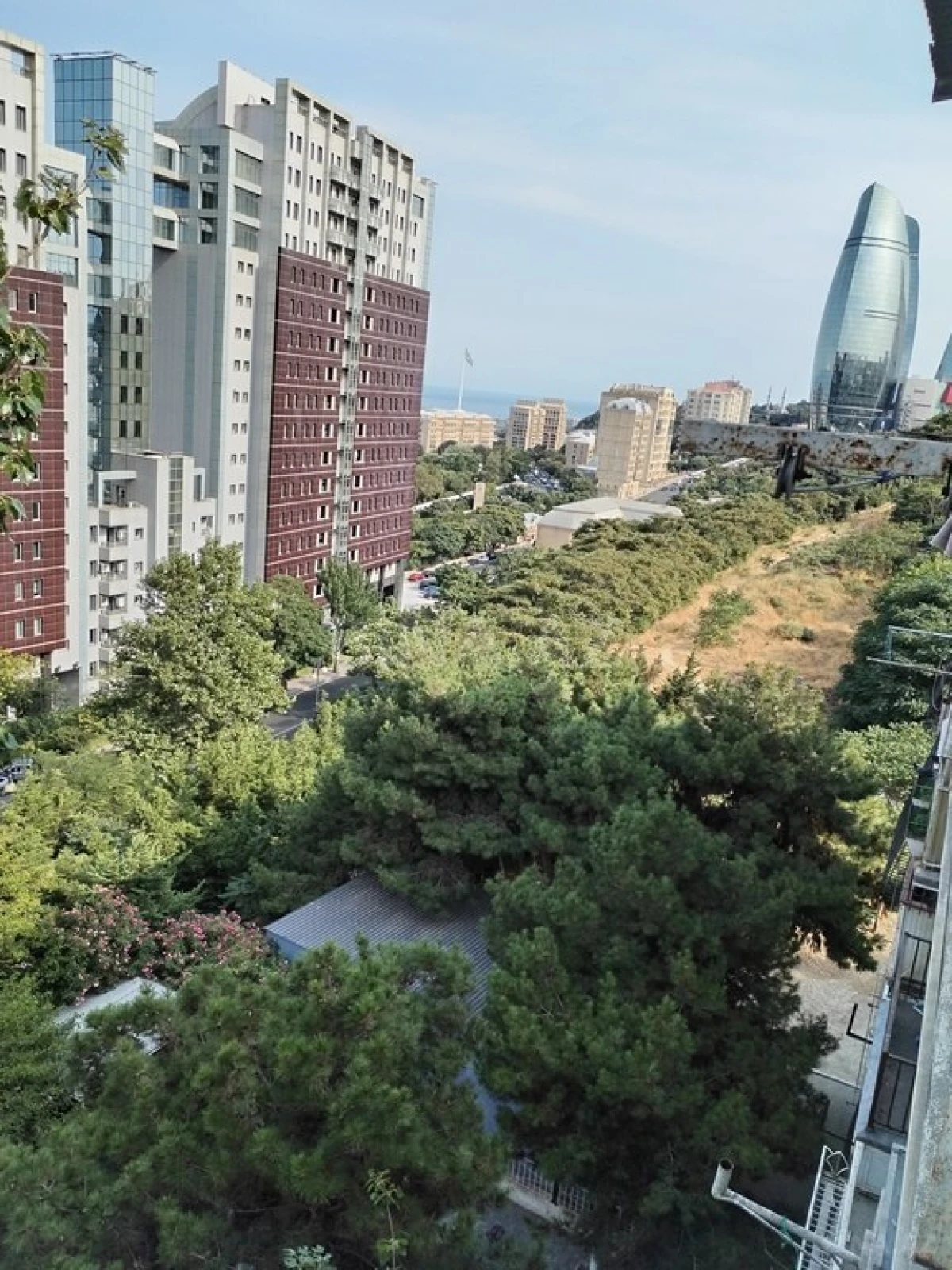 Satılır 3 otaqlı mənzil 90 m²