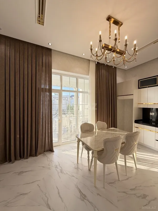 Satılır 4 otaqlı həyət evi 220 m²