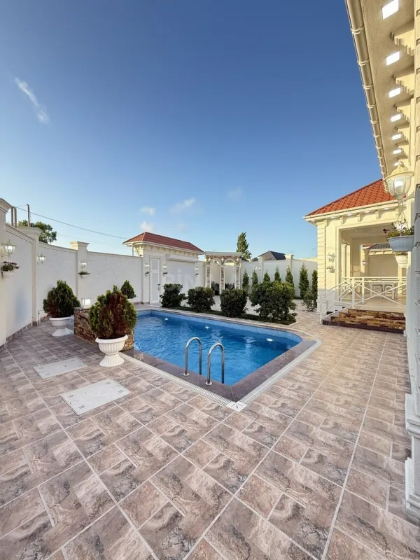 Satılır 4 otaqlı həyət evi 220 m²