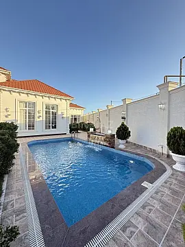 Satılır 4 otaqlı həyət evi 220 m²