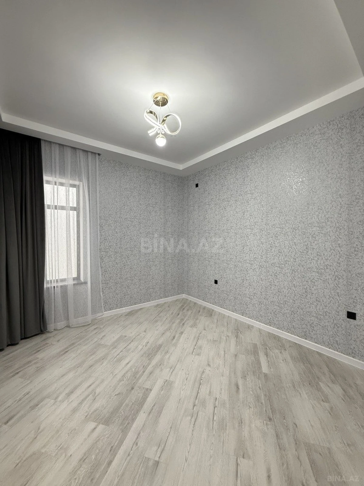 Satılır 4 otaqlı həyət evi 140 m²